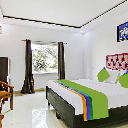 Treebo Royal Empire Adarsh Nagar, Chandigarh Hotel Exterior foto