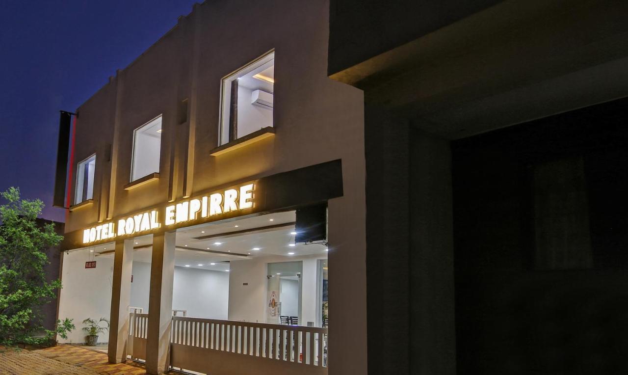 Treebo Royal Empire Adarsh Nagar, Chandigarh Hotel Exterior foto