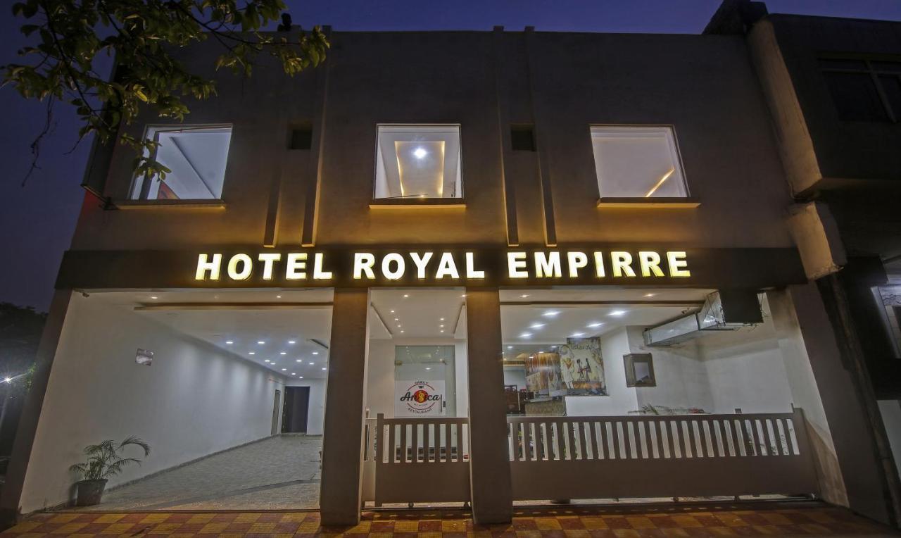 Treebo Royal Empire Adarsh Nagar, Chandigarh Hotel Exterior foto