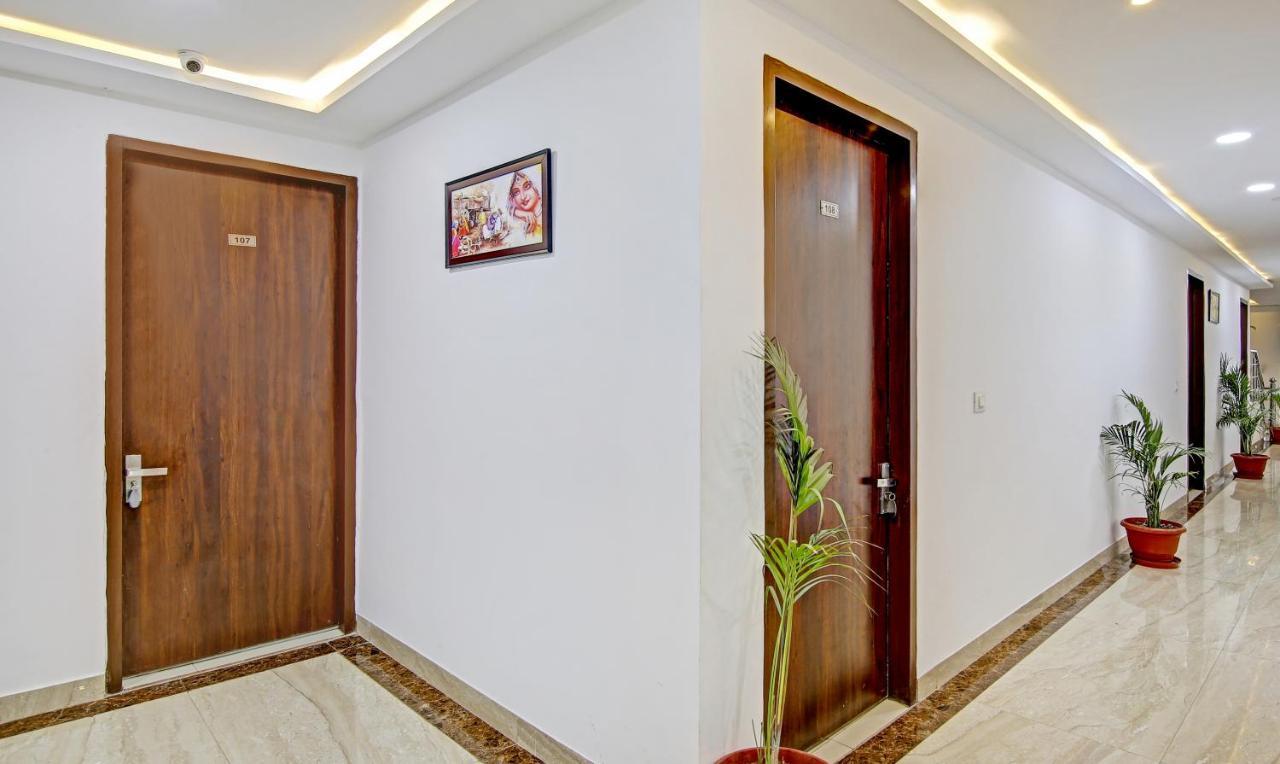 Treebo Royal Empire Adarsh Nagar, Chandigarh Hotel Exterior foto