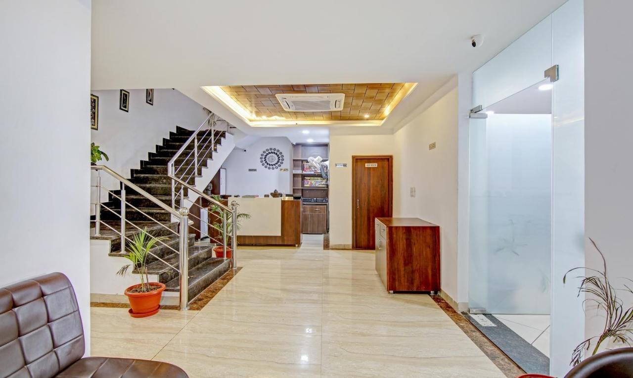 Treebo Royal Empire Adarsh Nagar, Chandigarh Hotel Exterior foto